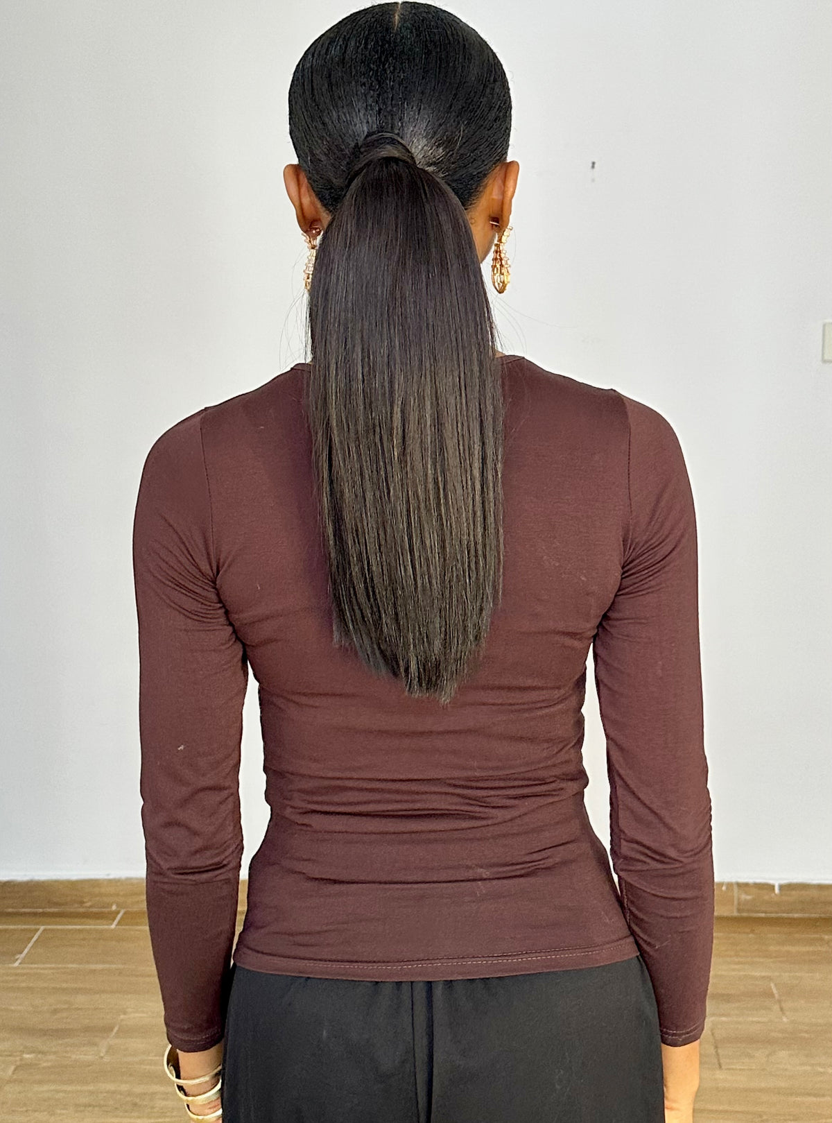 LAUREL STRAIGHT PONYTAIL