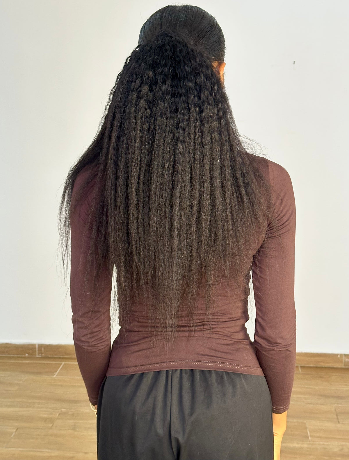 LORA STRAIGHT PONYTAIL